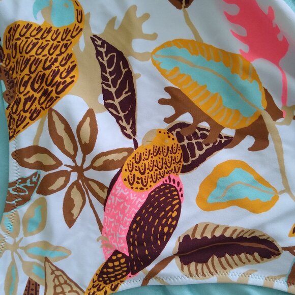 Aerie Real Good Twist Front Cutout One-Piece Swimsuit | L - Picture 6 of 8